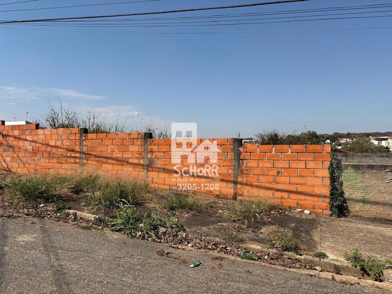 🔥 OPORTUNIDADE IMPERDÍVEL – TERRENO BEM LOCALIZADO À VENDA BAIRRO COLINA VERDE 🔥  Tatuí - 