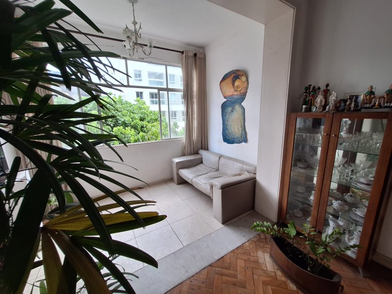 APARTAMENTO NASCENTE TOTAL 3 QUARTOS 2 SUÍTES  VARANDA GARAGEM À VENDA NA BARRA! Rua Lord Cochrane Salvador - 