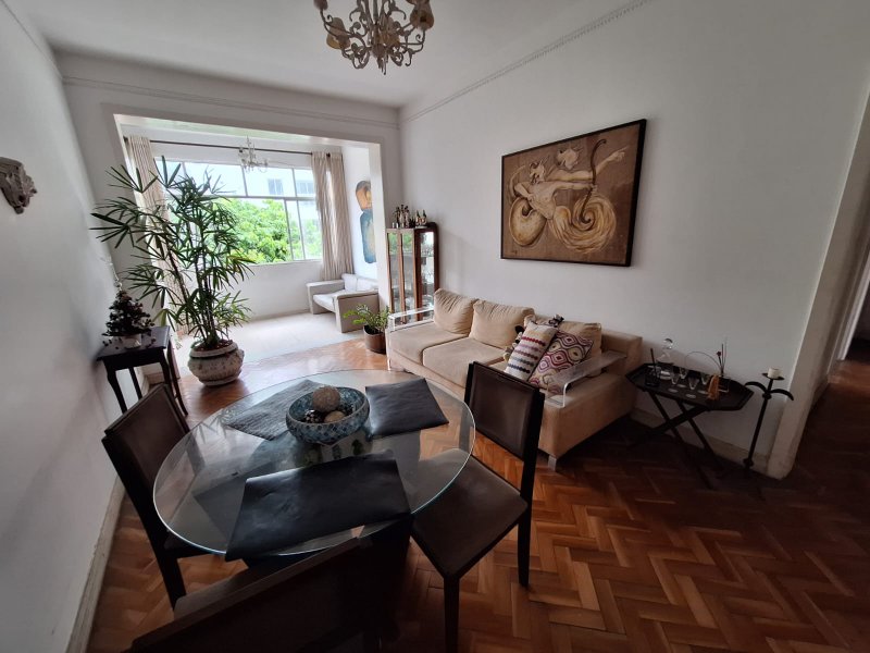 APARTAMENTO NASCENTE TOTAL 3 QUARTOS 2 SUÍTES  VARANDA GARAGEM À VENDA NA BARRA! Rua Lord Cochrane Salvador - 