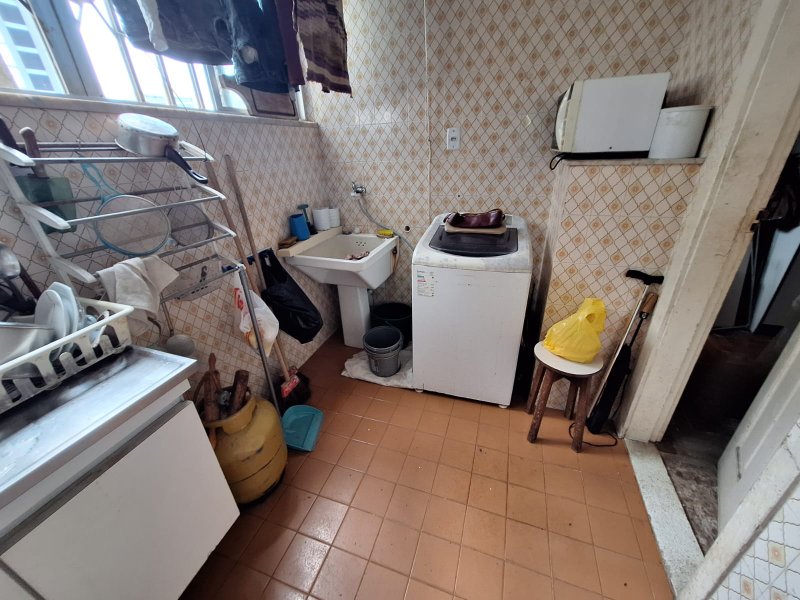 APARTAMENTO NASCENTE TOTAL 3 QUARTOS 2 SUÍTES  VARANDA GARAGEM À VENDA NA BARRA! Rua Lord Cochrane Salvador - 