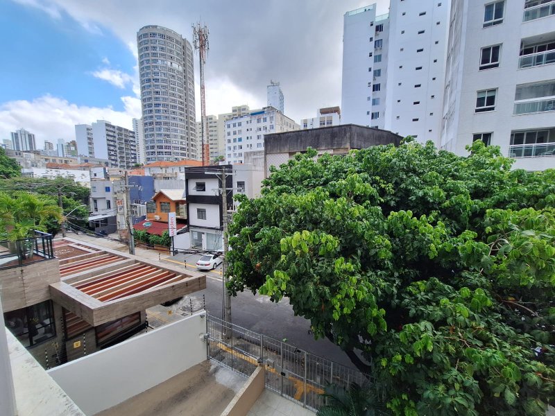 APARTAMENTO NASCENTE TOTAL 3 QUARTOS 2 SUÍTES  VARANDA GARAGEM À VENDA NA BARRA! Rua Lord Cochrane Salvador - 