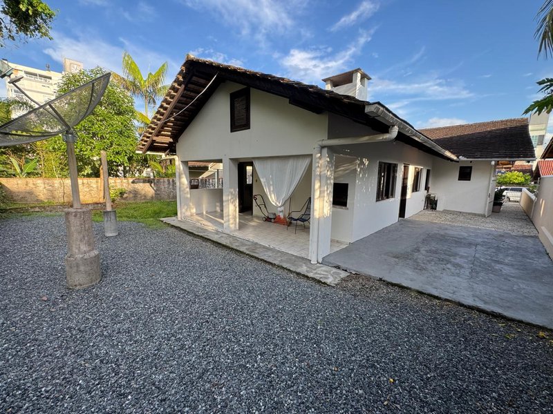 Casa no Bairro Imigrantes Rua Chile Timbó - 