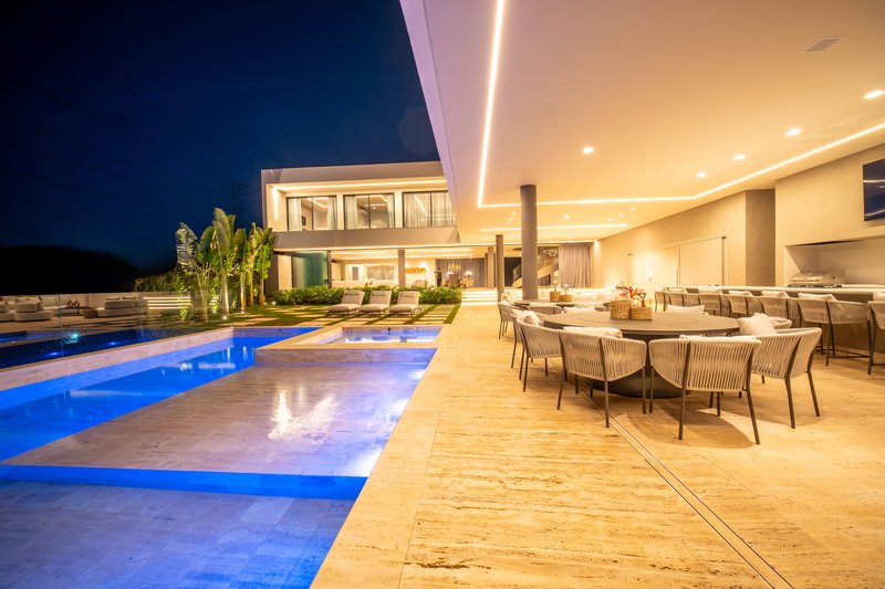 A MANS&Atilde;O QUE DEFINE O ALTO LUXO NO TAMBOR&Eacute; 2 Praça China Santana de Parnaíba - 