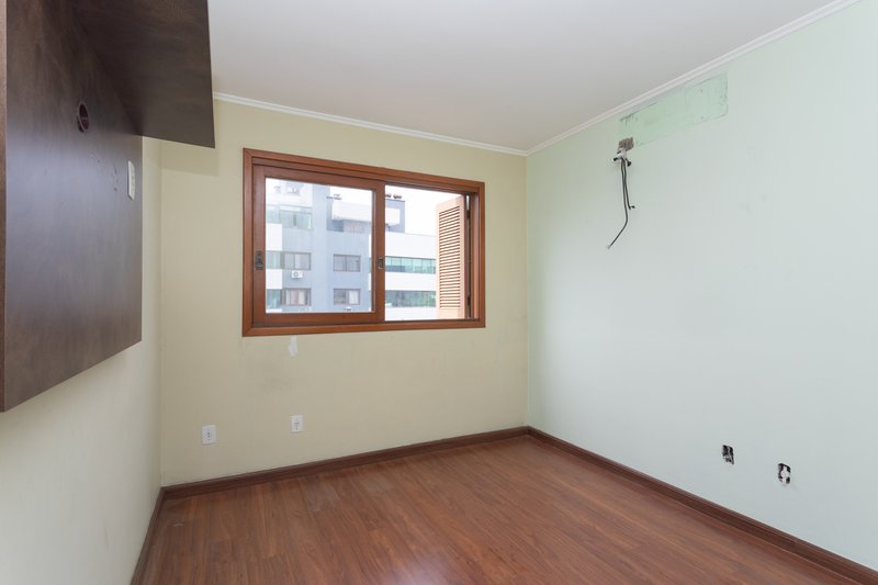 R$ 760.000 - COBERTURA DUPLEX - 157M2 - 2 DORM - SU&Iacute;TE - TERRA&Ccedil;O - 2 VAGAS Rua Domingos Rubbo Porto Alegre - 