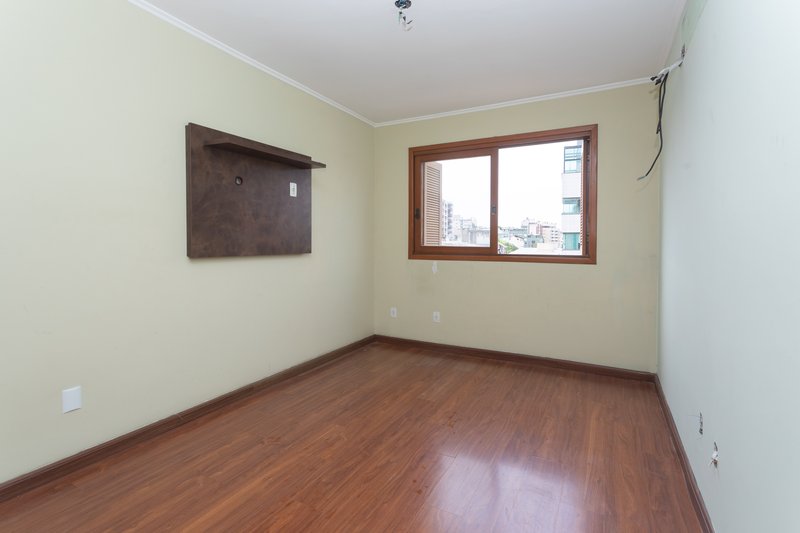 R$ 760.000 - COBERTURA DUPLEX - 157M2 - 2 DORM - SU&Iacute;TE - TERRA&Ccedil;O - 2 VAGAS Rua Domingos Rubbo Porto Alegre - 
