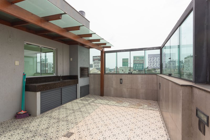 R$ 760.000 - COBERTURA DUPLEX - 157M2 - 2 DORM - SU&Iacute;TE - TERRA&Ccedil;O - 2 VAGAS Rua Domingos Rubbo Porto Alegre - 