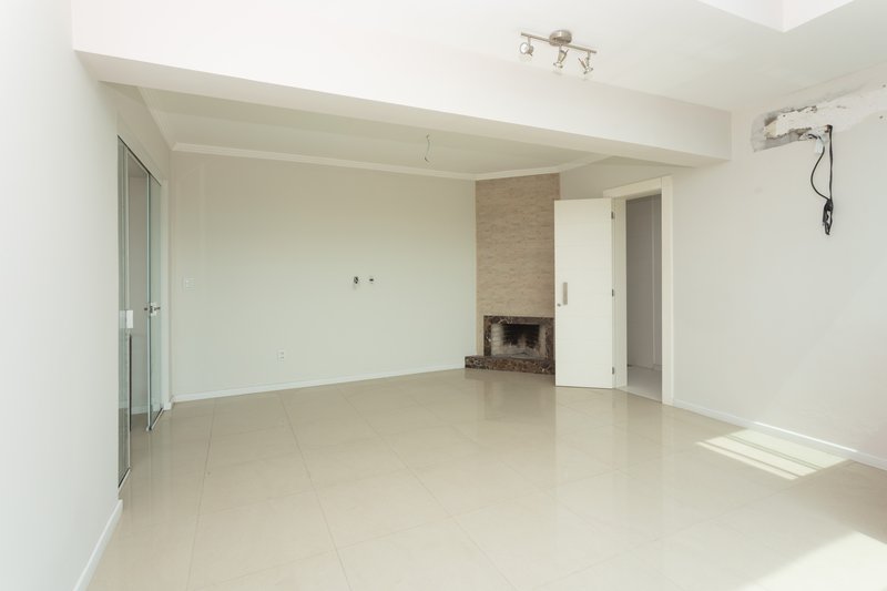 R$ 760.000 - COBERTURA DUPLEX - 157M2 - 2 DORM - SU&Iacute;TE - TERRA&Ccedil;O - 2 VAGAS Rua Domingos Rubbo Porto Alegre - 