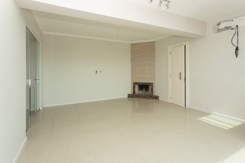 R$ 760.000 - COBERTURA DUPLEX - 157M2 - 2 DORM - SU&Iacute;TE - TERRA&Ccedil;O - 2 VAGAS Rua Domingos Rubbo Porto Alegre - 