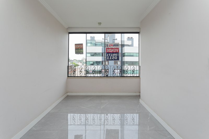 R$ 760.000 - COBERTURA DUPLEX - 157M2 - 2 DORM - SU&Iacute;TE - TERRA&Ccedil;O - 2 VAGAS Rua Domingos Rubbo Porto Alegre - 