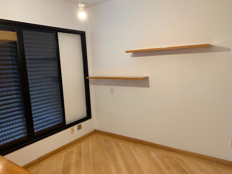 ALUGO LINDO APARTAMENTO &ndash; 130M2 &ndash; 3 QUARTOS &ndash; 2 VAGAS &ndash; ANDAR ALTO Rua Doutor José Áureo Bustamante São Paulo - 