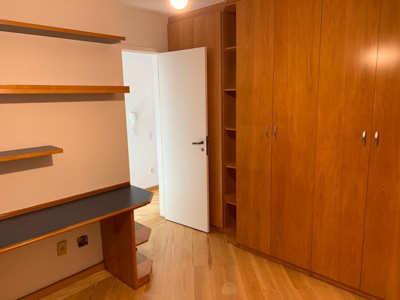 ALUGO LINDO APARTAMENTO &ndash; 130M2 &ndash; 3 QUARTOS &ndash; 2 VAGAS &ndash; ANDAR ALTO Rua Doutor José Áureo Bustamante São Paulo - 