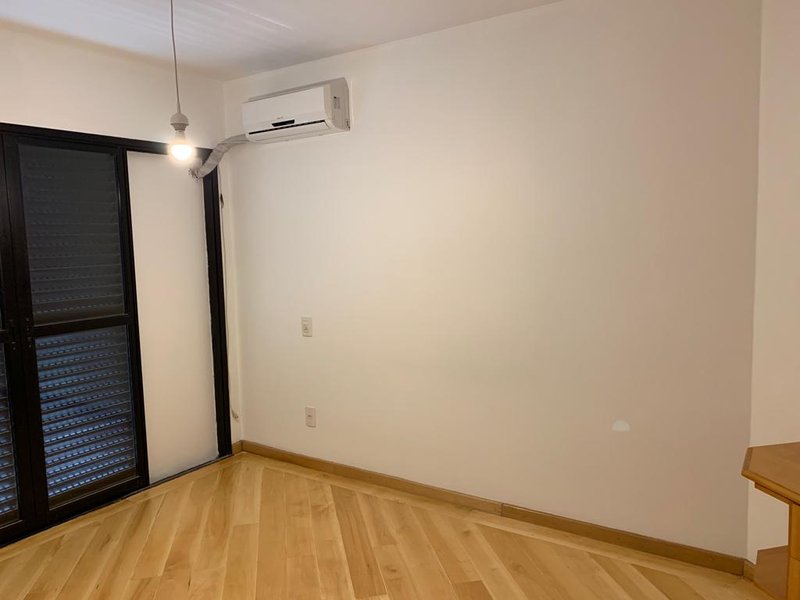 ALUGO LINDO APARTAMENTO &ndash; 130M2 &ndash; 3 QUARTOS &ndash; 2 VAGAS &ndash; ANDAR ALTO Rua Doutor José Áureo Bustamante São Paulo - 