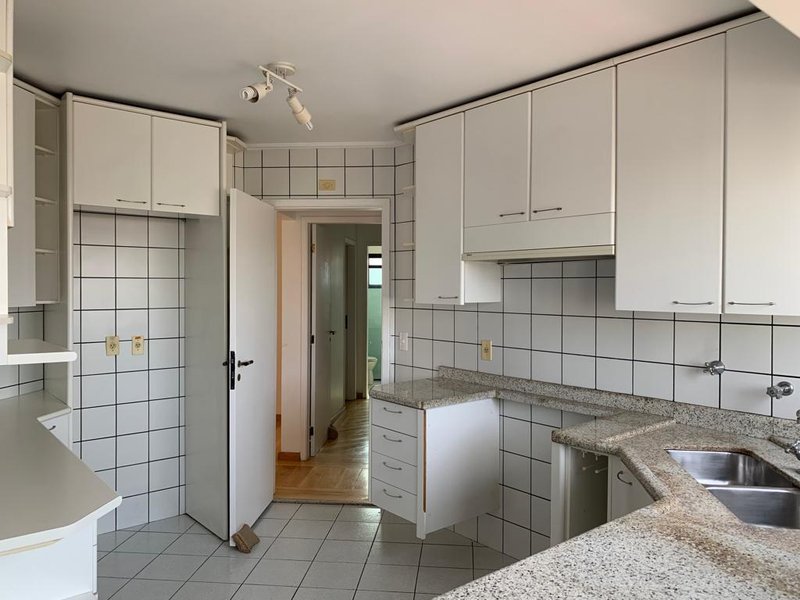 ALUGO LINDO APARTAMENTO &ndash; 130M2 &ndash; 3 QUARTOS &ndash; 2 VAGAS &ndash; ANDAR ALTO Rua Doutor José Áureo Bustamante São Paulo - 