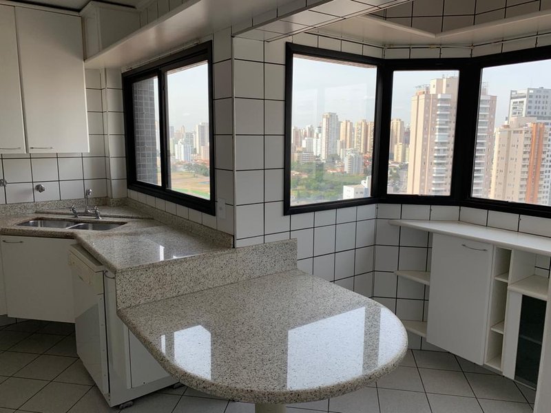 ALUGO LINDO APARTAMENTO &ndash; 130M2 &ndash; 3 QUARTOS &ndash; 2 VAGAS &ndash; ANDAR ALTO Rua Doutor José Áureo Bustamante São Paulo - 