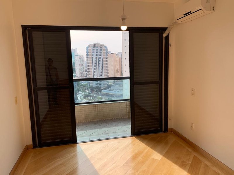ALUGO LINDO APARTAMENTO &ndash; 130M2 &ndash; 3 QUARTOS &ndash; 2 VAGAS &ndash; ANDAR ALTO Rua Doutor José Áureo Bustamante São Paulo - 