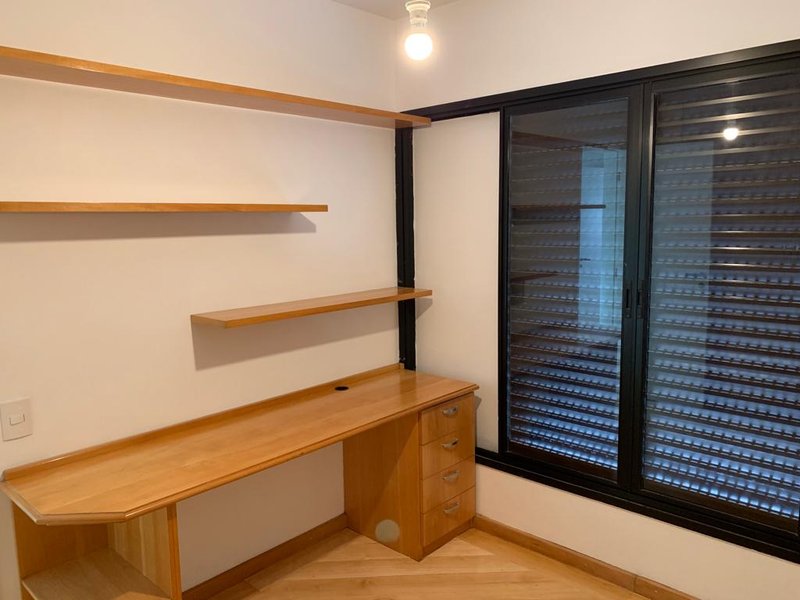 ALUGO LINDO APARTAMENTO &ndash; 130M2 &ndash; 3 QUARTOS &ndash; 2 VAGAS &ndash; ANDAR ALTO Rua Doutor José Áureo Bustamante São Paulo - 