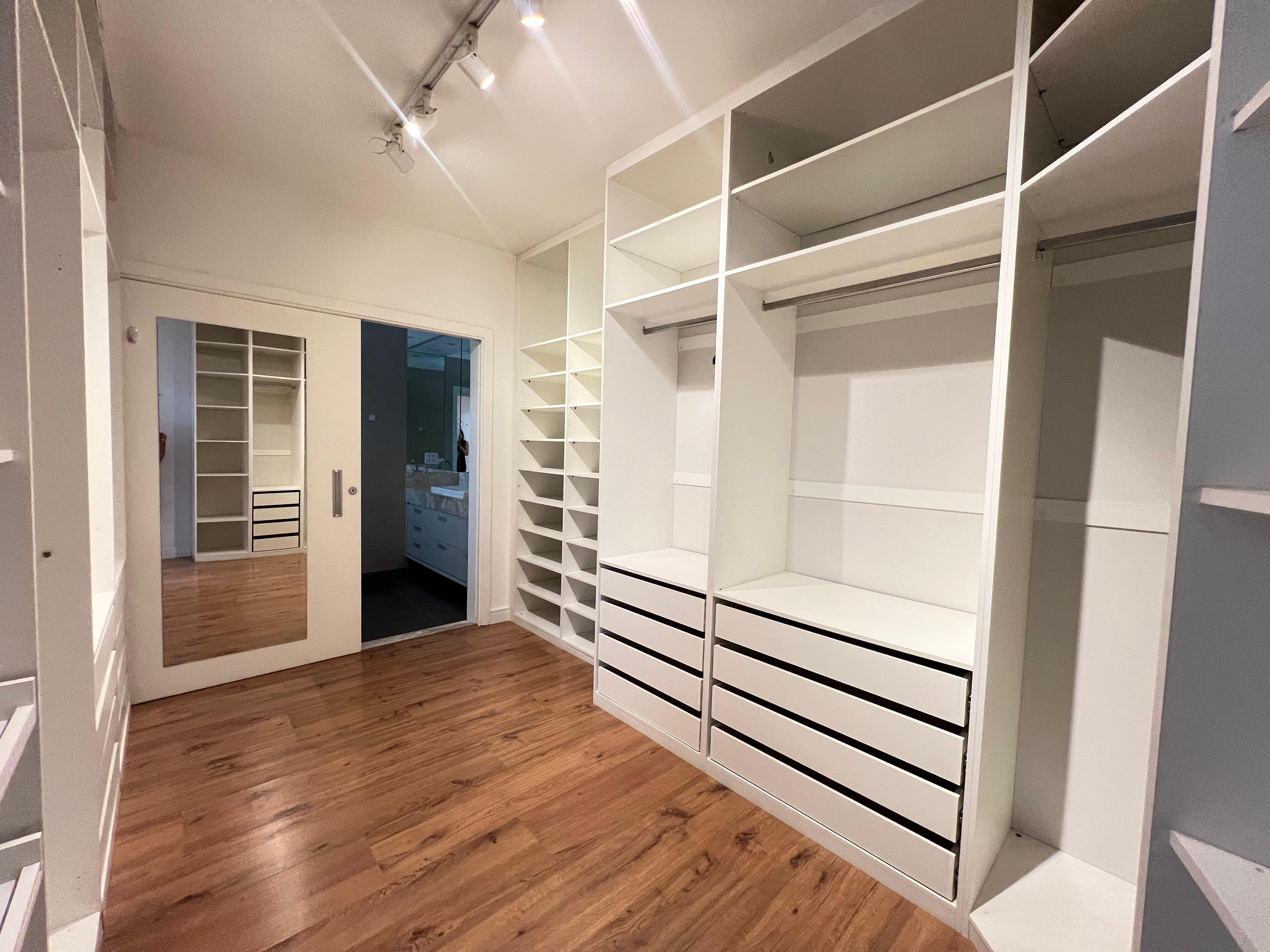 Casa com 4 dormit&oacute;rios,418 m&sup2; - Condom&iacute;nio Belvedere II - Votorantim - SP Residencial Belvedere II Votorantim - 