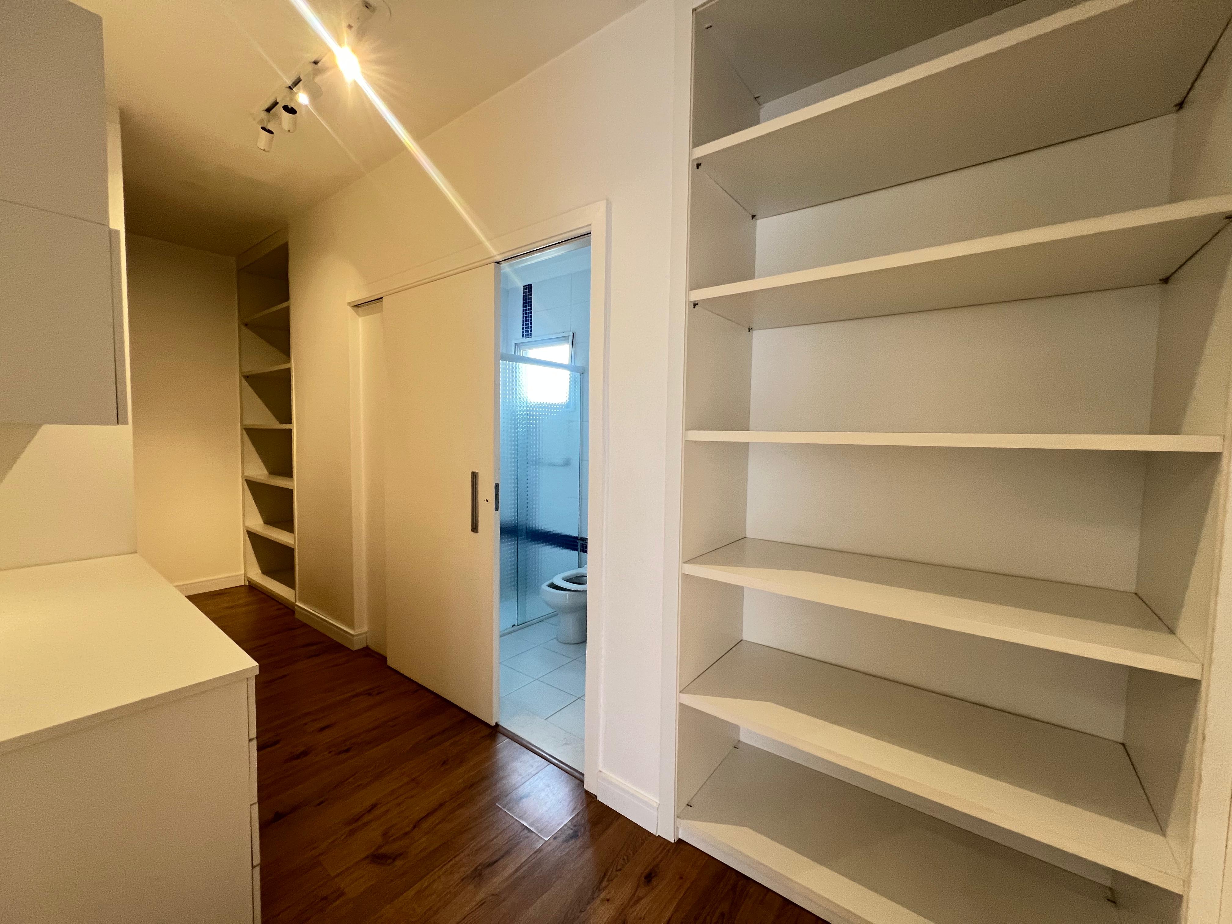 Casa com 4 dormit&oacute;rios,418 m&sup2; - Condom&iacute;nio Belvedere II - Votorantim - SP Residencial Belvedere II Votorantim - 