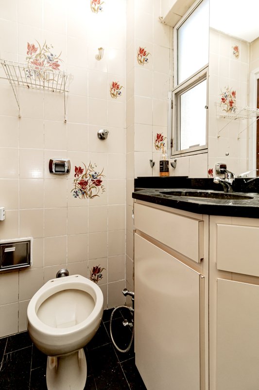 R$ 720.000 - COBERTURA DUPLEX - 124M2 - 1 DORM - SU&Iacute;TE - TERRA&Ccedil;O - 1 VAGA Rua General João Telles Porto Alegre - 