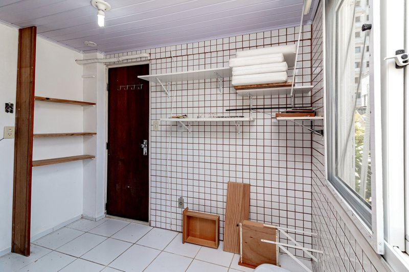 R$ 720.000 - COBERTURA DUPLEX - 124M2 - 1 DORM - SU&Iacute;TE - TERRA&Ccedil;O - 1 VAGA Rua General João Telles Porto Alegre - 