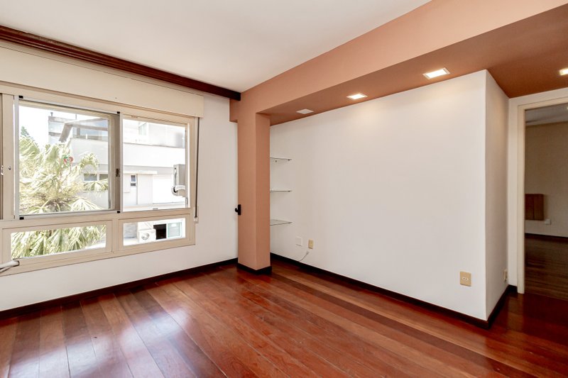 R$ 720.000 - COBERTURA DUPLEX - 124M2 - 1 DORM - SU&Iacute;TE - TERRA&Ccedil;O - 1 VAGA Rua General João Telles Porto Alegre - 