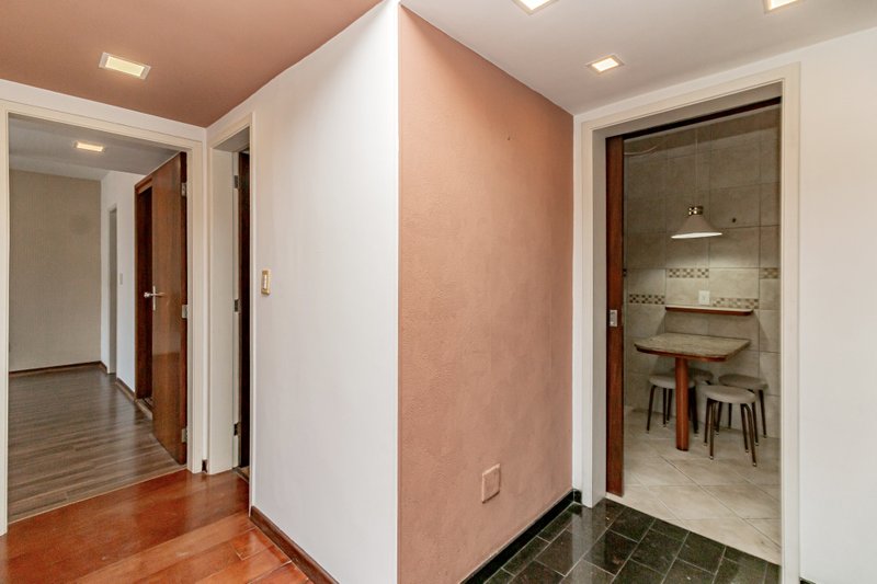 R$ 720.000 - COBERTURA DUPLEX - 124M2 - 1 DORM - SU&Iacute;TE - TERRA&Ccedil;O - 1 VAGA Rua General João Telles Porto Alegre - 