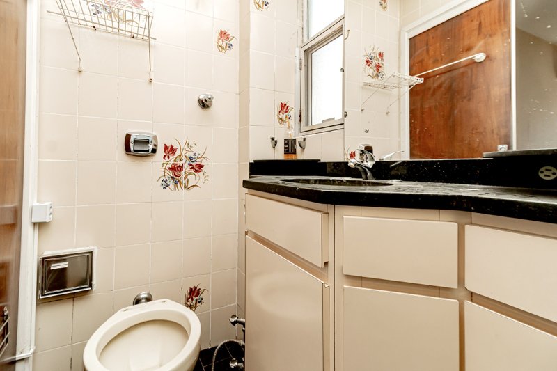 R$ 720.000 - COBERTURA DUPLEX - 124M2 - 1 DORM - SU&Iacute;TE - TERRA&Ccedil;O - 1 VAGA Rua General João Telles Porto Alegre - 