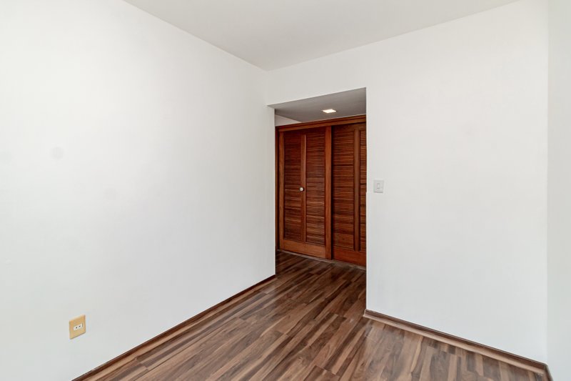R$ 720.000 - COBERTURA DUPLEX - 124M2 - 1 DORM - SU&Iacute;TE - TERRA&Ccedil;O - 1 VAGA Rua General João Telles Porto Alegre - 