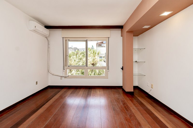 R$ 720.000 - COBERTURA DUPLEX - 124M2 - 1 DORM - SU&Iacute;TE - TERRA&Ccedil;O - 1 VAGA Rua General João Telles Porto Alegre - 