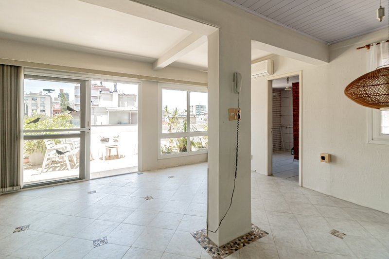 R$ 720.000 - COBERTURA DUPLEX - 124M2 - 1 DORM - SU&Iacute;TE - TERRA&Ccedil;O - 1 VAGA Rua General João Telles Porto Alegre - 