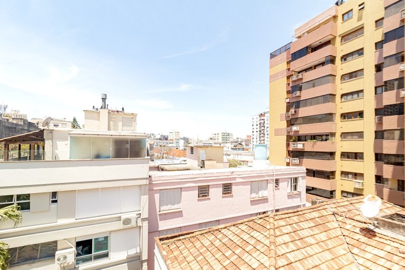 R$ 720.000 - COBERTURA DUPLEX - 124M2 - 1 DORM - SU&Iacute;TE - TERRA&Ccedil;O - 1 VAGA Rua General João Telles Porto Alegre - 