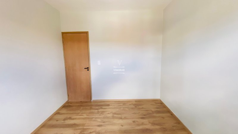 Sobrado 2 dormit&oacute;rios + 2 vagas de garagem  Itaquaquecetuba - 