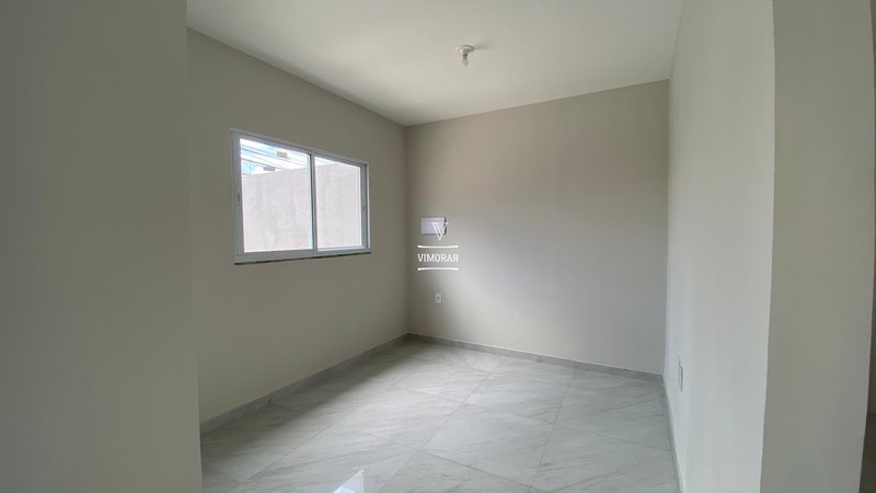 Sobrado 2 dormit&oacute;rios + 2 vagas de garagem  Itaquaquecetuba - 