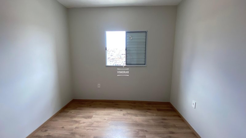 Sobrado 2 dormit&oacute;rios + 2 vagas de garagem  Itaquaquecetuba - 