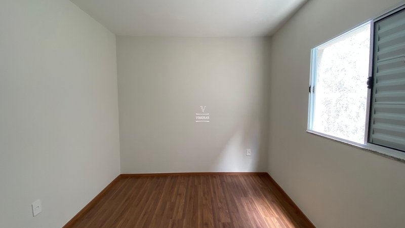 Sobrado 2 dormit&oacute;rios + 2 vagas de garagem  Itaquaquecetuba - 