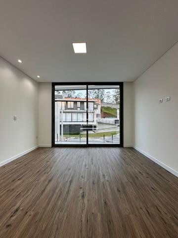 Sobrado 4 su&iacute;tes + &aacute;rea gourmet com piscina  Arujá - 