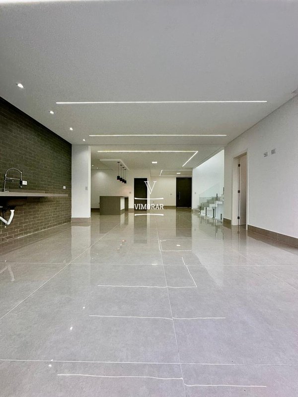 Sobrado 4 su&iacute;tes + &aacute;rea gourmet com piscina  Arujá - 