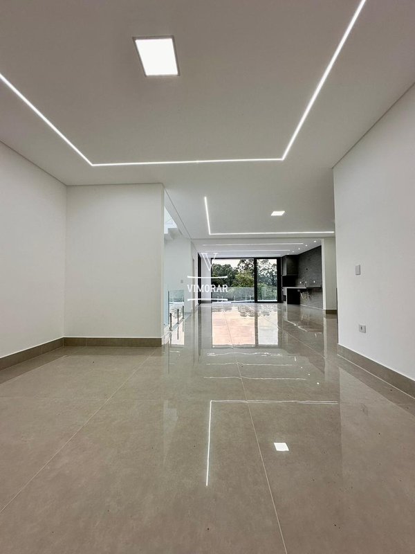 Sobrado 4 su&iacute;tes + &aacute;rea gourmet com piscina  Arujá - 