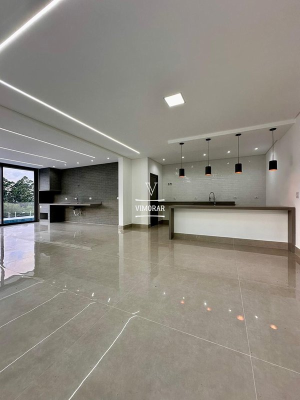 Sobrado 4 su&iacute;tes + &aacute;rea gourmet com piscina  Arujá - 