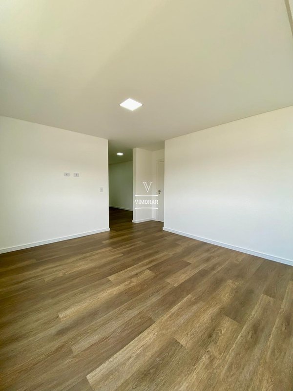 Sobrado 4 su&iacute;tes + 4 vagas de garagem  Arujá - 