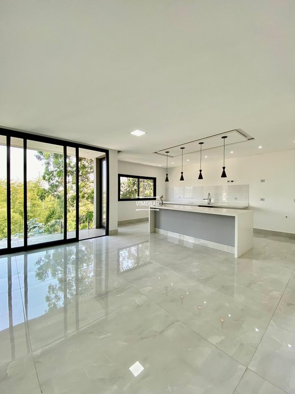 Sobrado 4 su&iacute;tes + &aacute;rea gourmet com piscina  Arujá - 