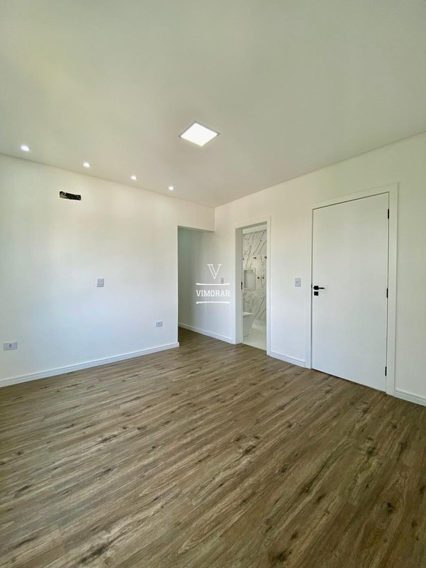 Sobrado 4 su&iacute;tes + &aacute;rea gourmet com piscina  Arujá - 