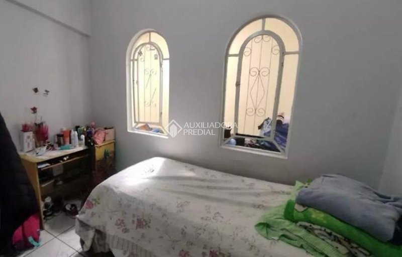 CASA TÉRREA - AV. LAURO GOMES - SANTO ANDRÉ Avenida Lauro Gomes Santo André - 