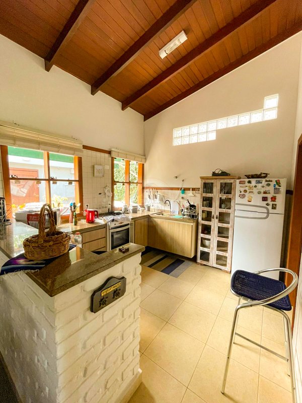 Casa completa e aconchegante Piscina, Wi-Fi e Muito Conforto - LOCA&Ccedil;&Atilde;O DI&Aacute;RIA  São Sebastião - 