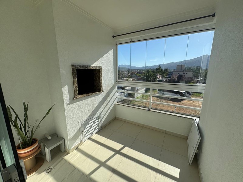 Apartamento no bairro Quintino  Timbó - 