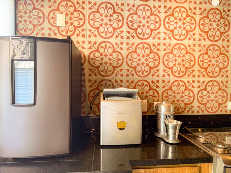 Exclusividade Frente ao Mar: Casa com 5 suites, piscina e Servi&ccedil;o de Praia - LOCA&Ccedil;&Atilde;O  São Sebastião - 