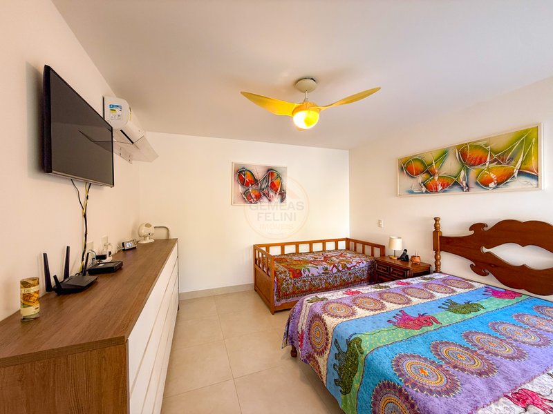 Exclusividade Frente ao Mar: Casa com 5 suites, piscina e Servi&ccedil;o de Praia - LOCA&Ccedil;&Atilde;O  São Sebastião - 