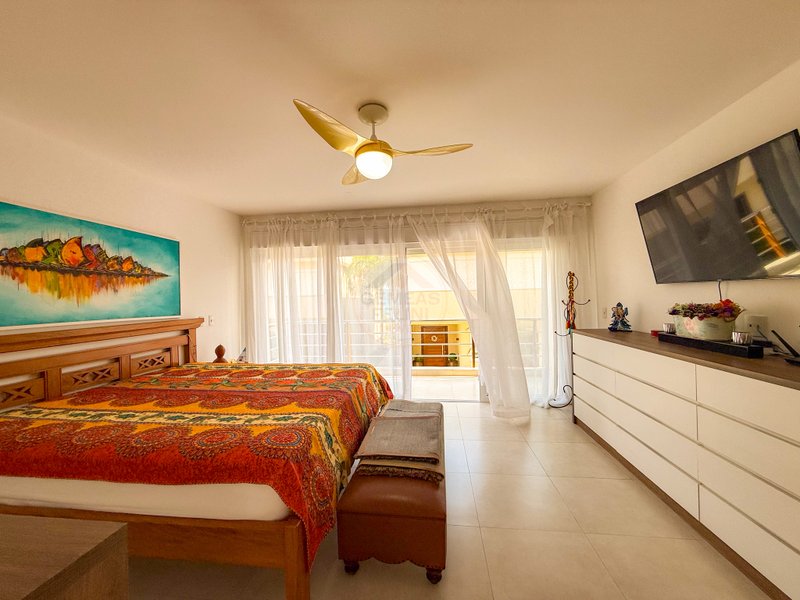 Exclusividade Frente ao Mar: Casa com 5 suites, piscina e Servi&ccedil;o de Praia - LOCA&Ccedil;&Atilde;O  São Sebastião - 