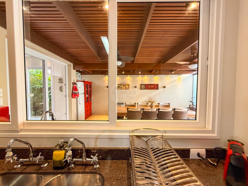 Exclusividade Frente ao Mar: Casa com 5 suites, piscina e Servi&ccedil;o de Praia - LOCA&Ccedil;&Atilde;O  São Sebastião - 