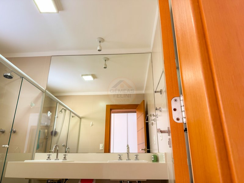 Exclusividade Frente ao Mar: Casa com 5 suites, piscina e Servi&ccedil;o de Praia - LOCA&Ccedil;&Atilde;O  São Sebastião - 